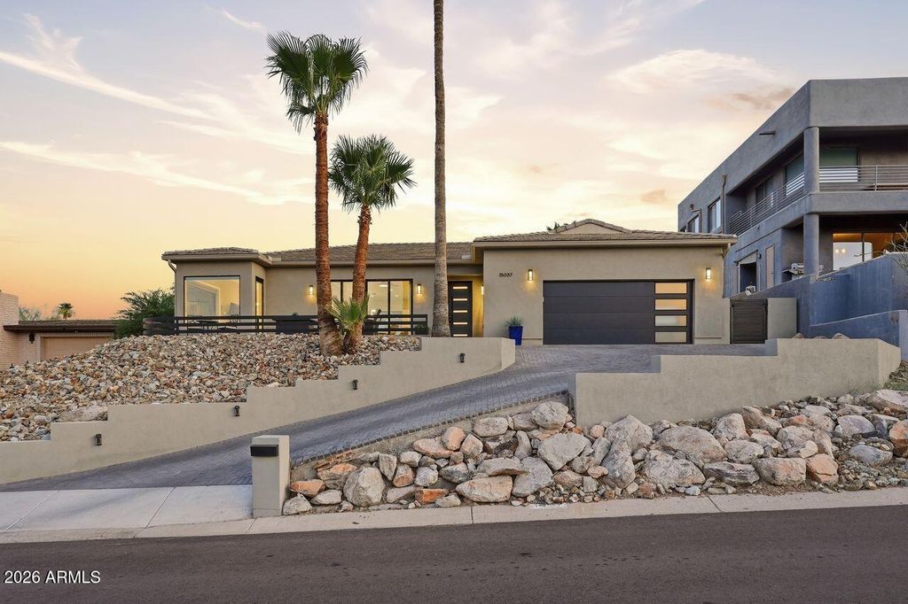 15037 E RIDGEWAY Drive, Fountain Hills, AZ 85268 — photo 2