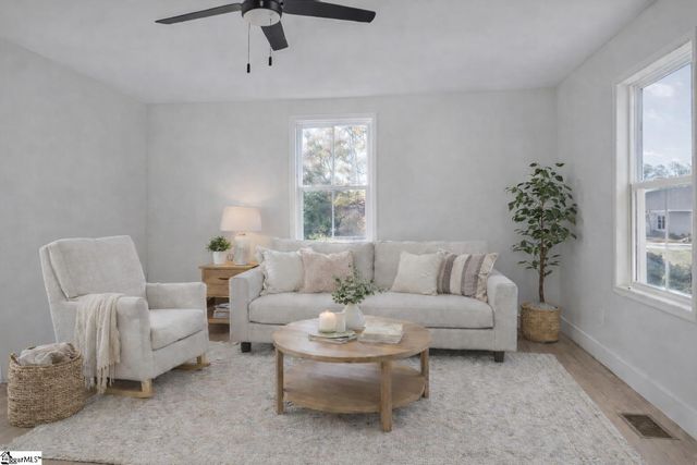 125 Circle Drive, Greer, SC 29650