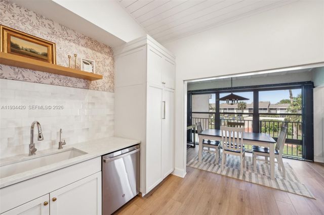 3207 S Lakeview Cir 6205, Fort Pierce, FL 34949