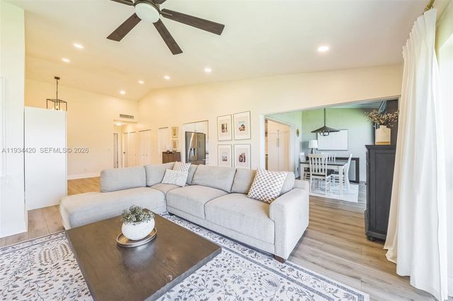 3207 S Lakeview Cir 6205, Fort Pierce, FL 34949