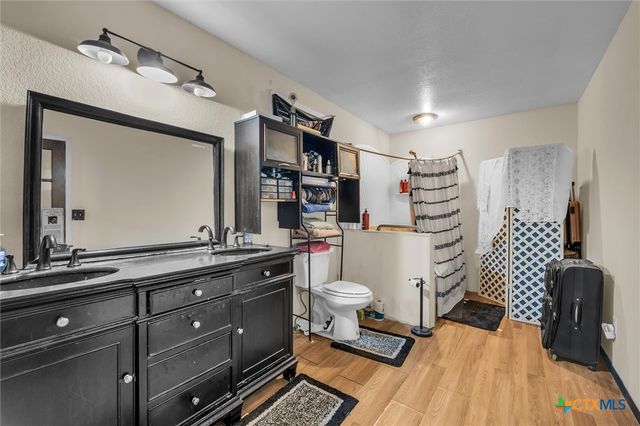 12912 Spring Valley Road, Moody, TX 76557