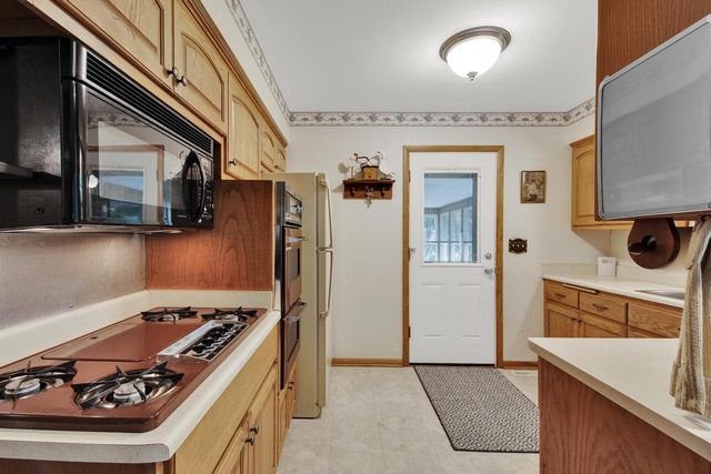 16035 Luella DRIVE, Brookfield, WI 53005