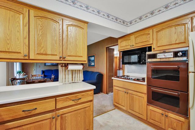 16035 Luella DRIVE, Brookfield, WI 53005
