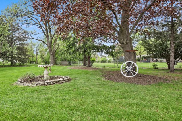 16035 Luella DRIVE, Brookfield, WI 53005