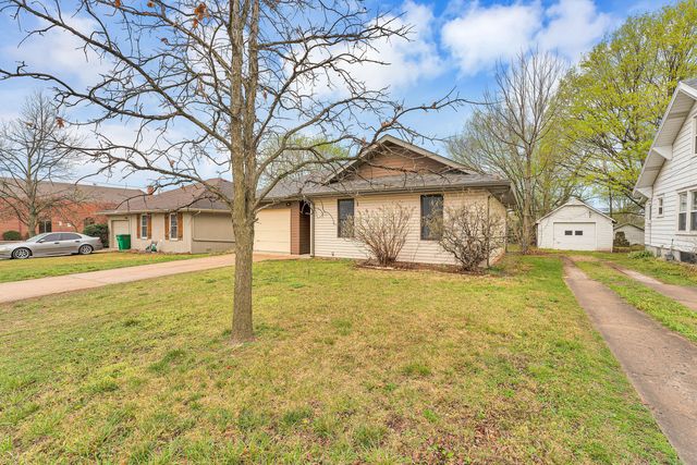 2205 N Prospect Avenue, Springfield, MO 65803