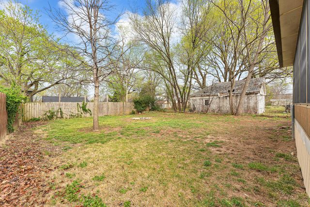 2205 N Prospect Avenue, Springfield, MO 65803