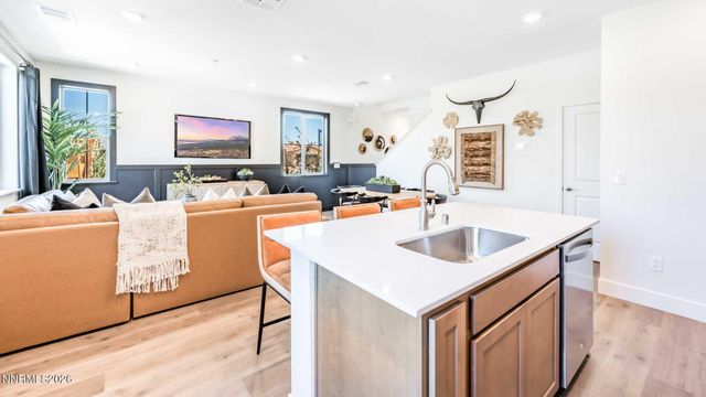 1878 Bella Rosa Alley, Minden, NV 89423