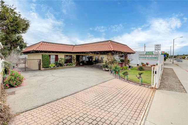 340 W Foothill, Monrovia, CA 91016