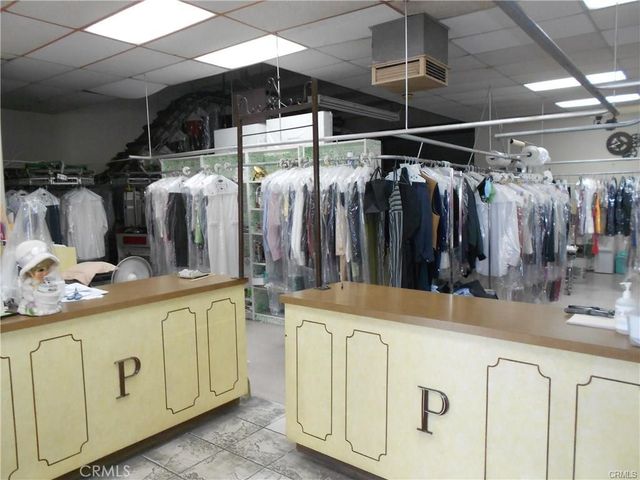 340 W Foothill, Monrovia, CA 91016