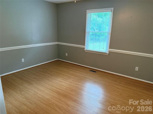 812 Whites Farm Road, Statesville, NC 28625