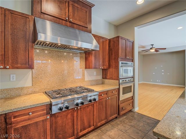 3009 Guillemot Avenue, North Las Vegas, NV 89084