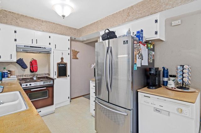 1742 5th Street, White Bear Lake, MN 55110