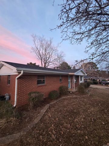 18 Kaye Lane, Jacksonville, AR 72076