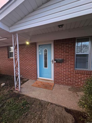 18 Kaye Lane, Jacksonville, AR 72076