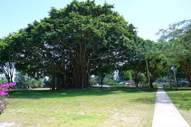 2600 S COURSE Drive 410, Pompano Beach, FL 33069