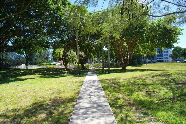 2600 S COURSE Drive 410, Pompano Beach, FL 33069