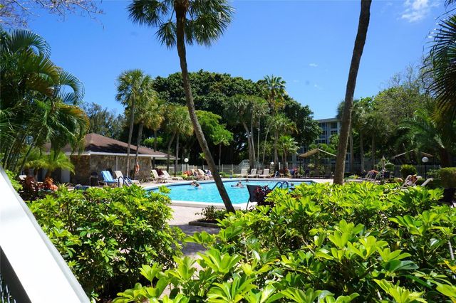 2600 S COURSE Drive 410, Pompano Beach, FL 33069