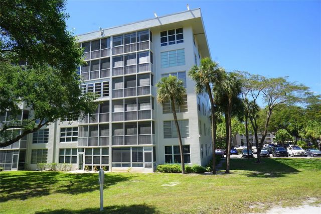 2600 S COURSE Drive 410, Pompano Beach, FL 33069