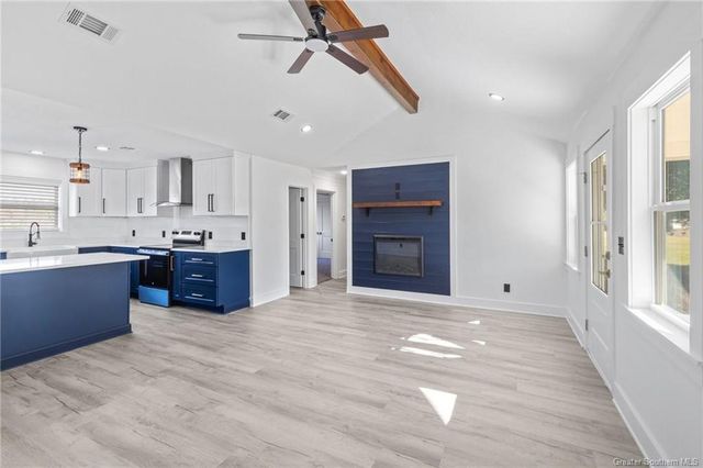 1182 Waynewood Drive, Lake Charles, LA 70611