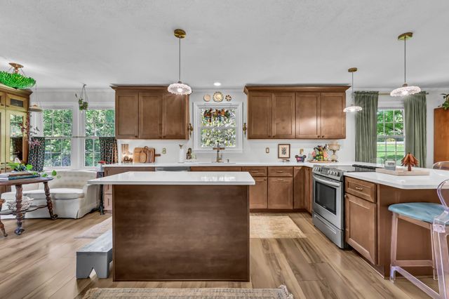 2824 Scenic Dr, Clarksville, TN 37043