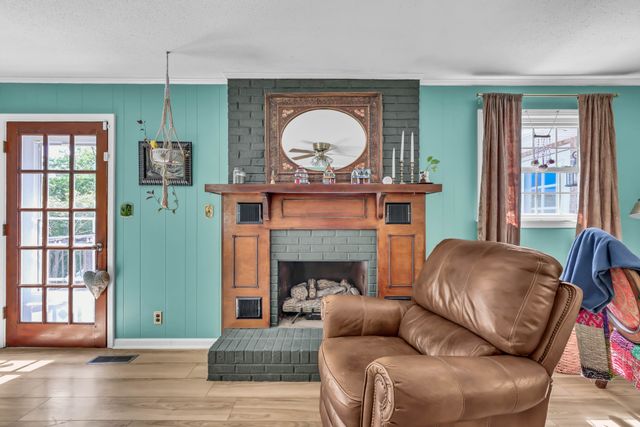 2824 Scenic Dr, Clarksville, TN 37043