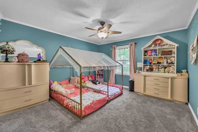 2824 Scenic Dr, Clarksville, TN 37043