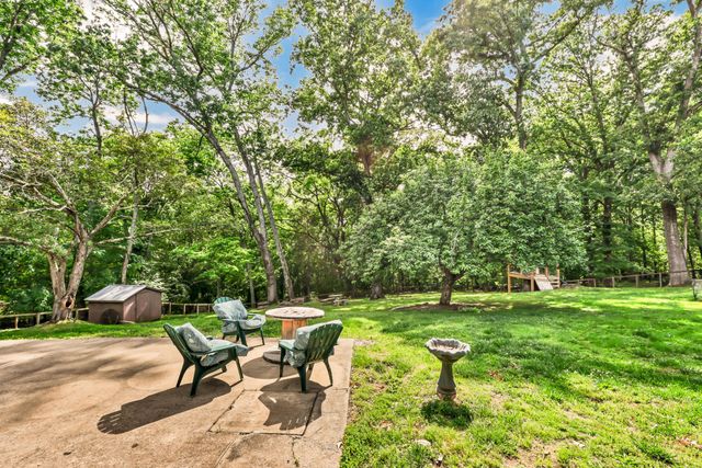 2824 Scenic Dr, Clarksville, TN 37043