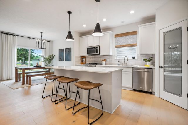 6198 Renner Park Drive, Columbus, OH 43228