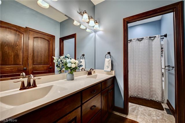 737 S Kohler Road, Orrville, OH 44667