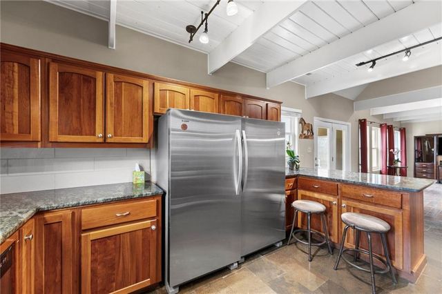 25828 Old KC Road, Paola, KS 66071