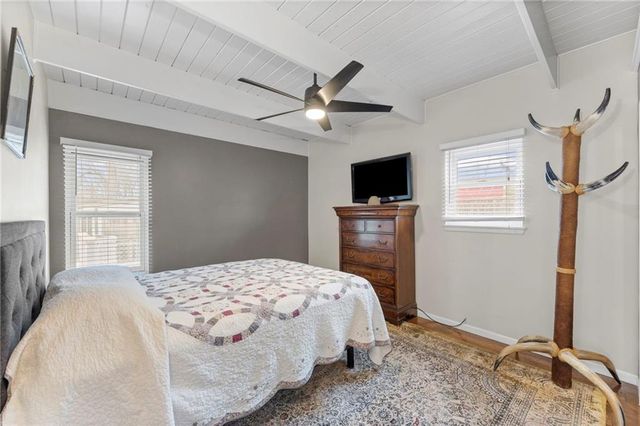 25828 Old KC Road, Paola, KS 66071