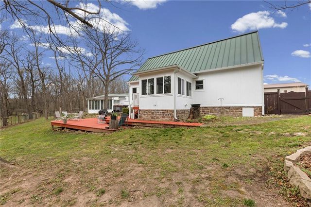 25828 Old KC Road, Paola, KS 66071