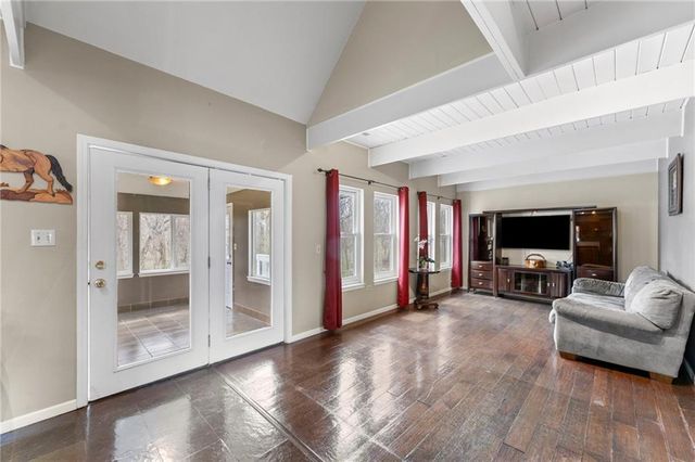 25828 Old KC Road, Paola, KS 66071