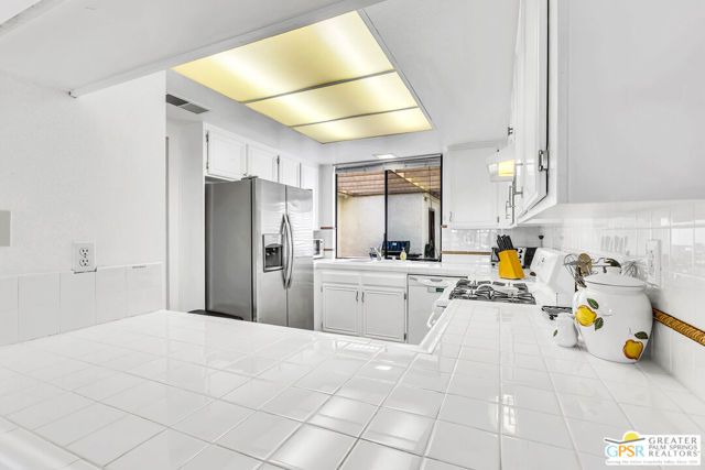 28 Calle Encinitas, Rancho Mirage, CA 92270