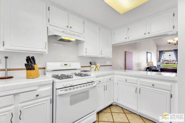 28 Calle Encinitas, Rancho Mirage, CA 92270