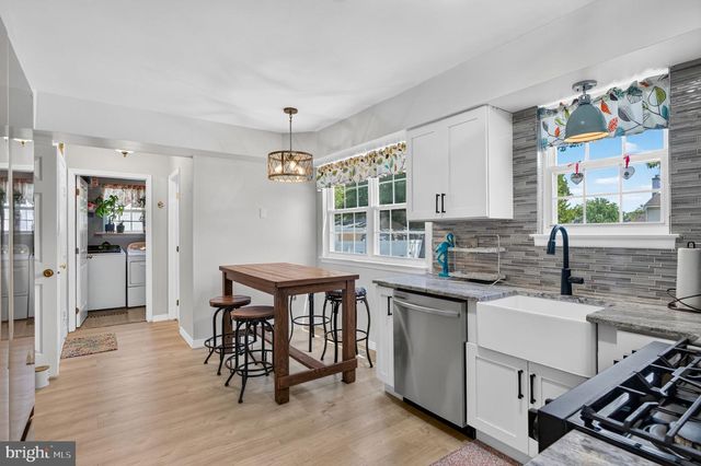 393 BRYN MAWR DR, Williamstown, NJ 08094