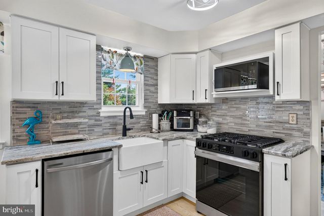 393 BRYN MAWR DR, Williamstown, NJ 08094