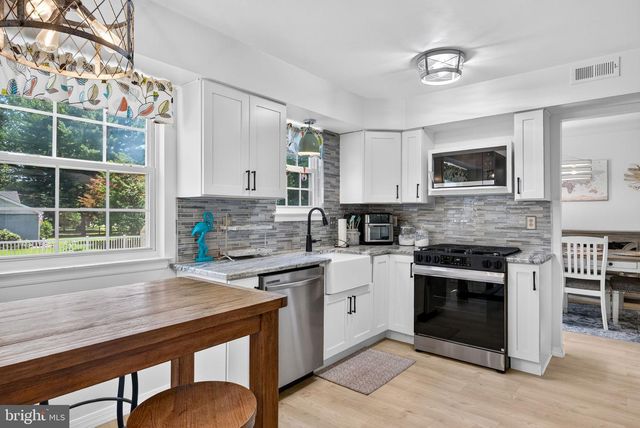 393 BRYN MAWR DR, Williamstown, NJ 08094