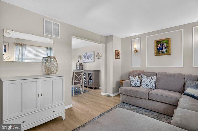 393 BRYN MAWR DR, Williamstown, NJ 08094
