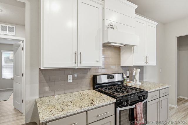 3583 E 144th Place S, Bixby, OK 74008