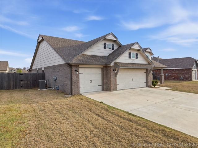 3583 E 144th Place S, Bixby, OK 74008