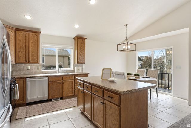 7721 N BRISTLECONE RD, Eagle Mountain, UT 84005