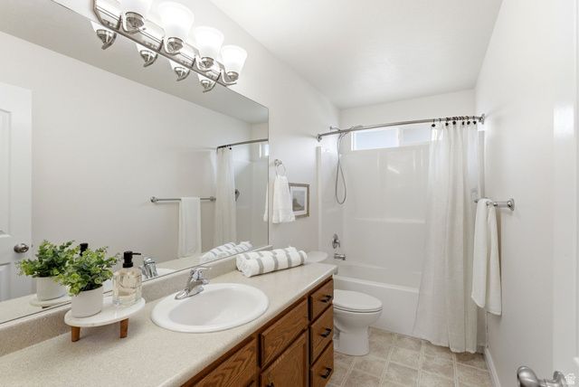 7721 N BRISTLECONE RD, Eagle Mountain, UT 84005