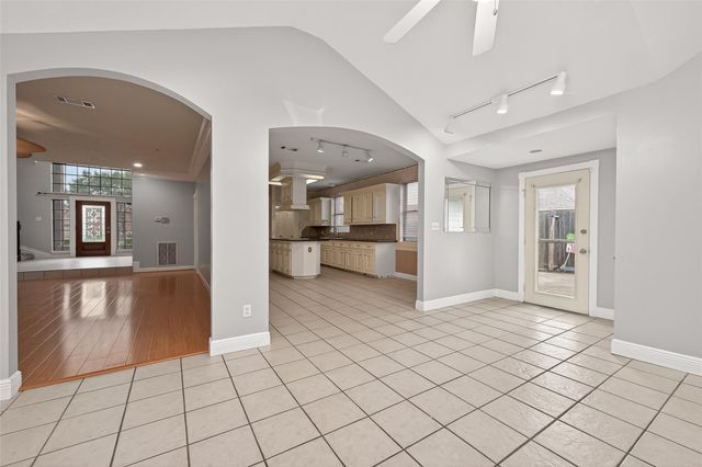 8027 Danette Ct, Houston, TX 77379