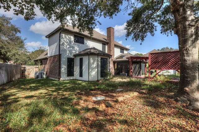 8027 Danette Ct, Houston, TX 77379