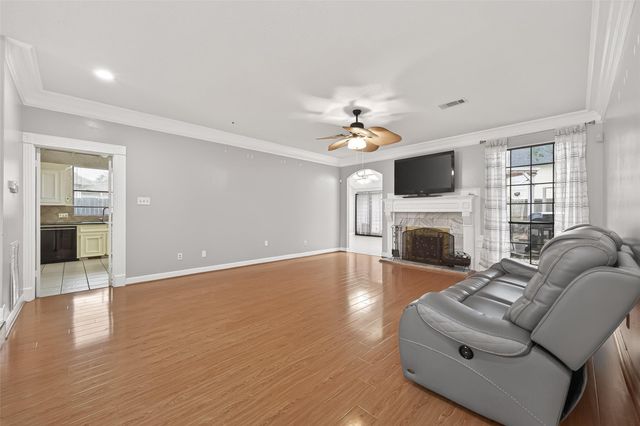 8027 Danette Ct, Houston, TX 77379