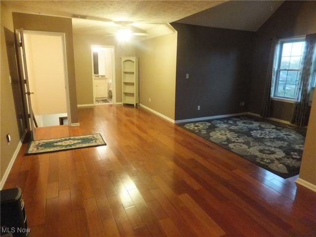 761 Rockside Road, Seven Hills, OH 44131