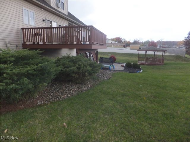 761 Rockside Road, Seven Hills, OH 44131