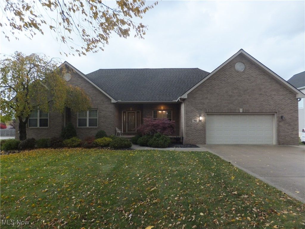 761 Rockside Road, Seven Hills, OH 44131