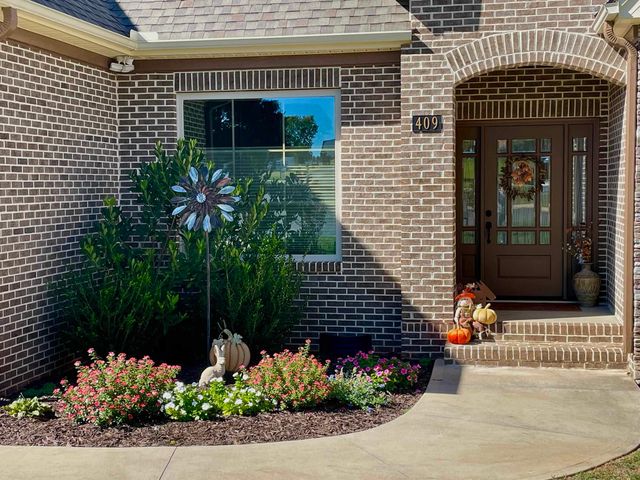 409 Shadow Oak Court, Boiling Springs, SC 29316